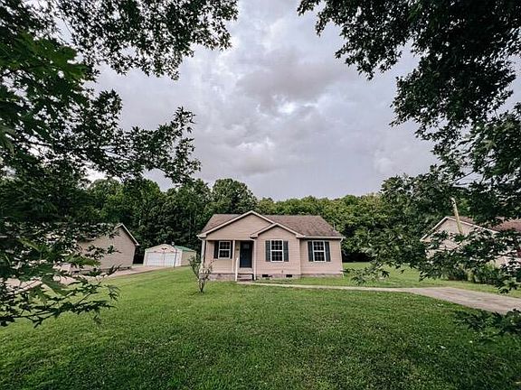 2nd image of 296 Hickory Grove Ln
