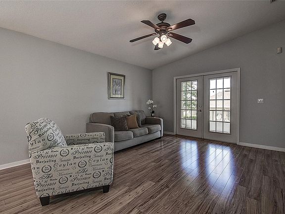 4th image of 13404 Norman Cir