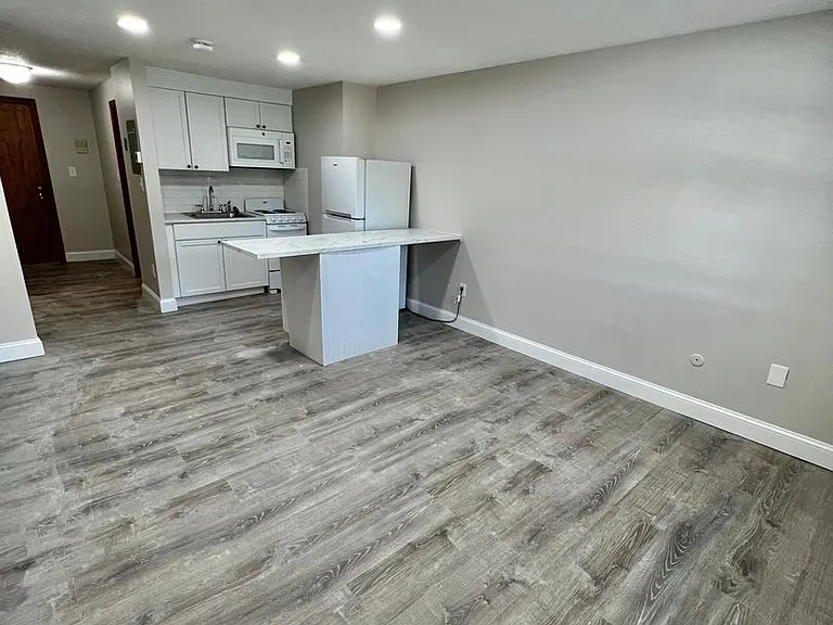 Ridgewood Apartments Gardner — Photo 8