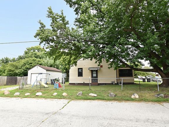4th image of 2348 N 22nd St
