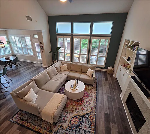 8208 Endeavor Cir Photo 1