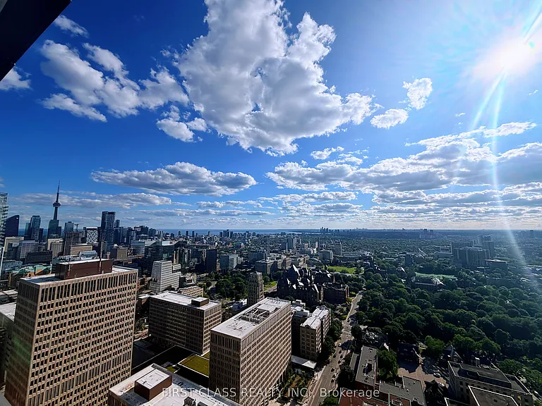 955 Bay St #Penthouse 4106 — Photo 11