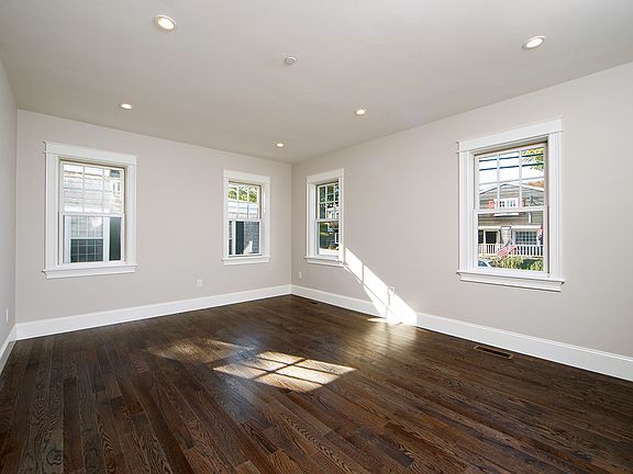 5th image of 1 Brook St #C