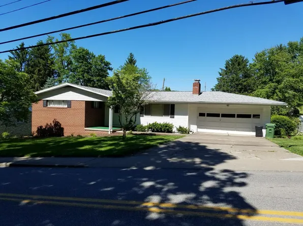 3288 Collins Ferry Rd, Morgantown, WV 26505