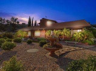 572 Howie Ct, Santa Paula, CA 93060