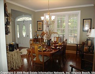 1st image of 111 Finch Ln