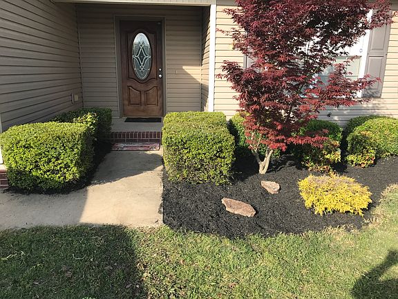 4th image of 920 Hunter Ln