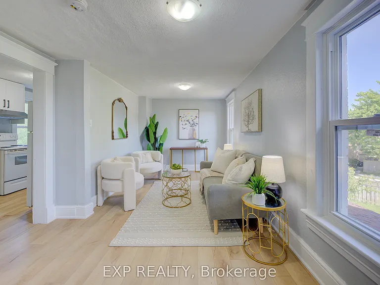 63 Brook St #UPPER — Photo 12