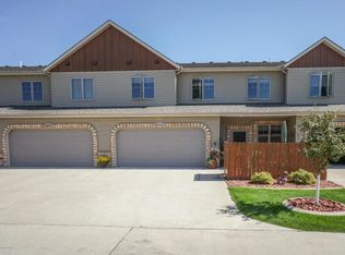 496 19th Ave W UNIT B, West Fargo, ND 58078