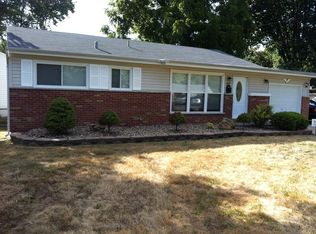 765 Northmoor Dr, Florissant, MO 63033