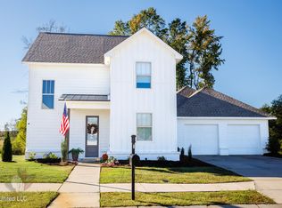 862 Long Leaf Cir, Brandon, MS 39042