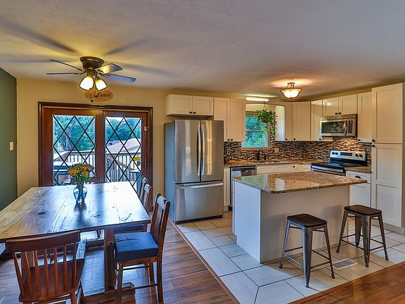 5th image of 7125 Hurst Ln