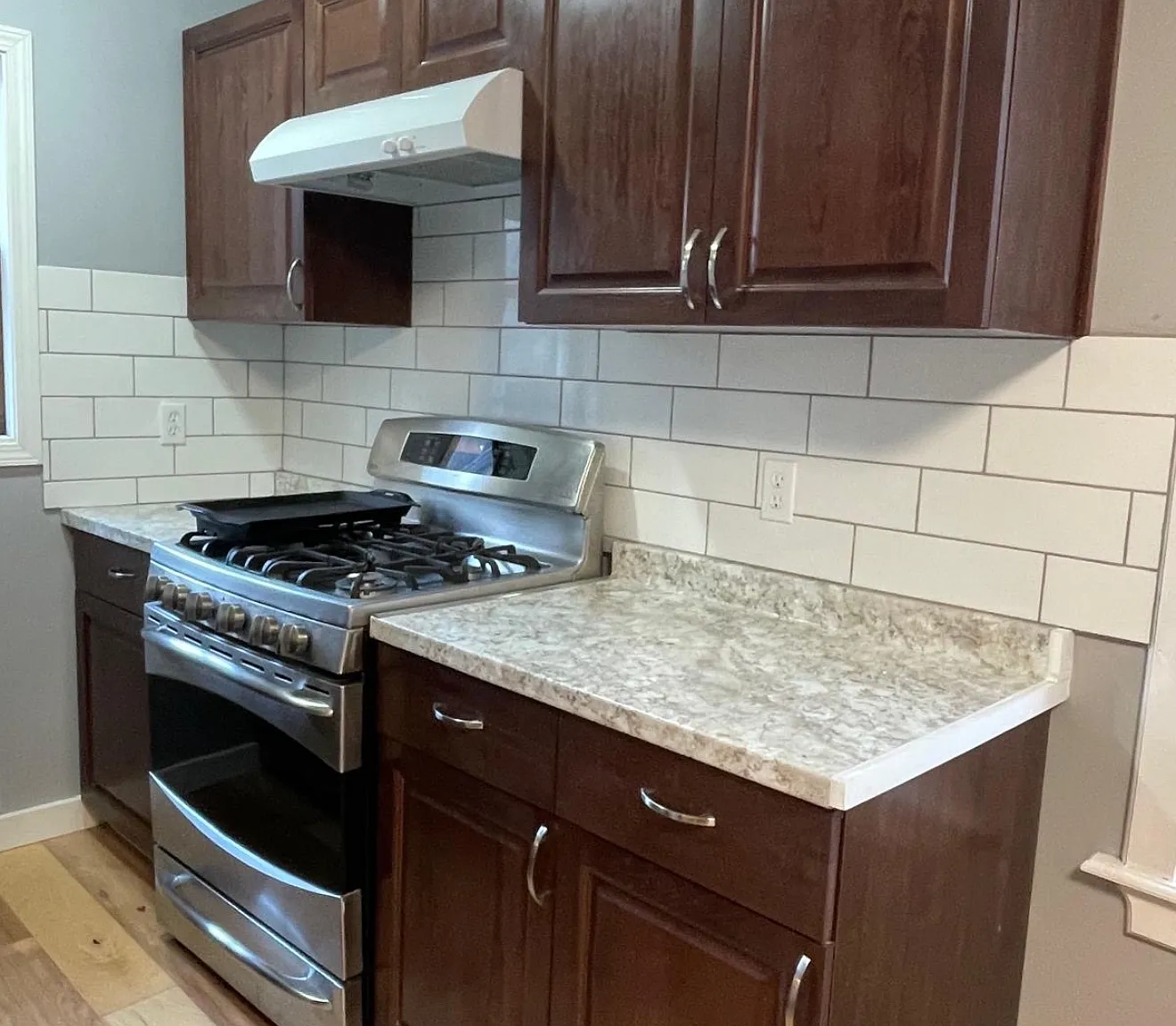 3 bed, 1200 sqft, $1,800 — Photo 1