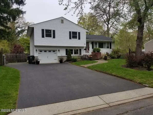 903 Bloomfield Ave, Ocean, NJ 07712