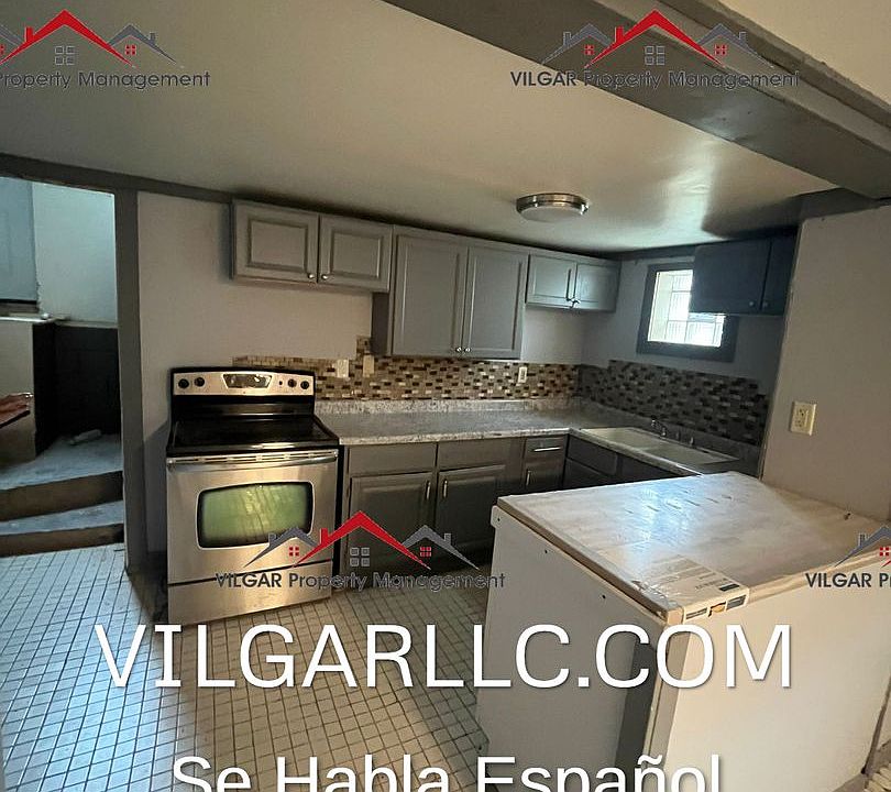 1st image of 3910 Deodar St