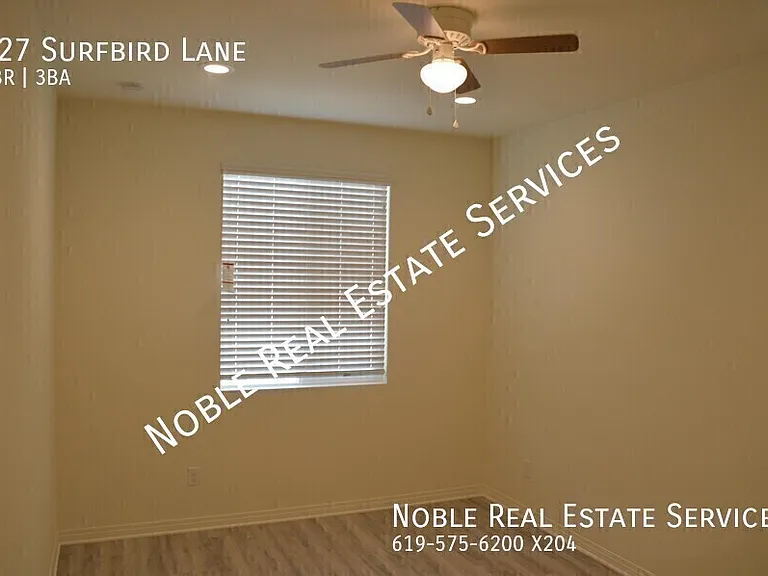527 Surfbird Ln — Photo 1