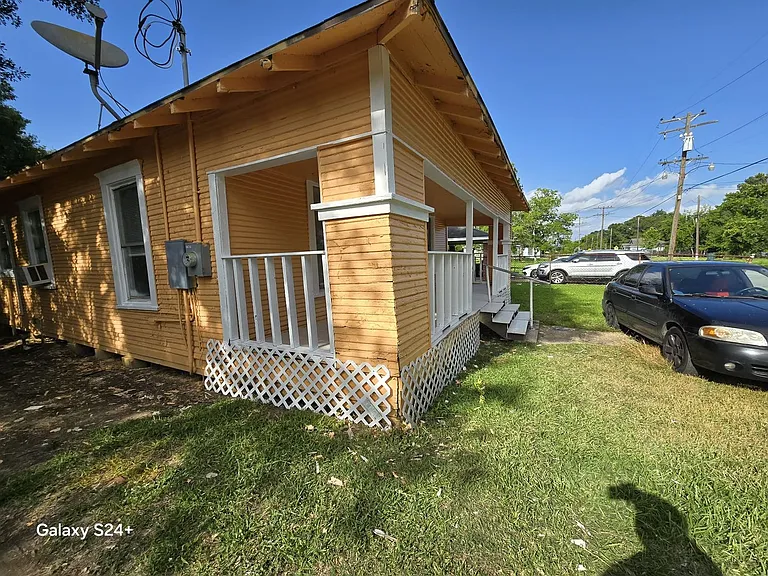 755 Doucette Ave — Photo 18