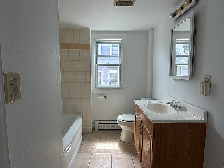 14 Pratt St #3 — Photo 3