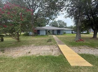15 Meadow Lake Dr, Trinity, TX 75862