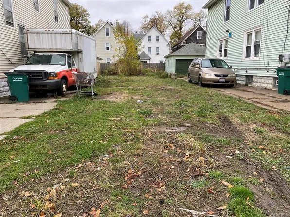 56 Hartman Pl, Buffalo, NY 14207