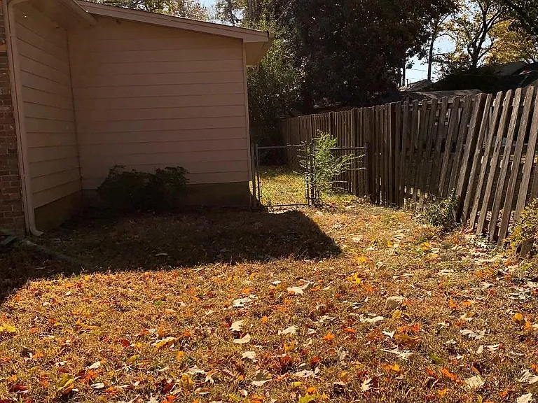 801 S Yates Rd — Photo 33