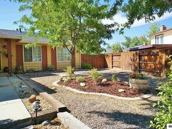 2nd image of 1627 Clover Leaf Dr