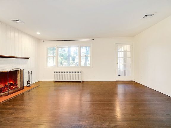 5th image of 275 4th Ave