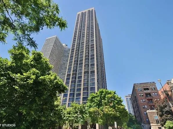 2650 N Lakeview Ave APT 4110, Chicago, IL 60614