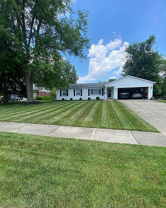 1st image of 1866 Vanderbilt Dr