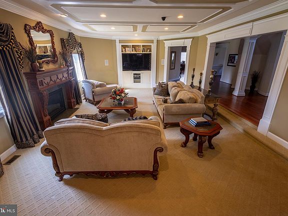 4th image of 5717 Old Clifton Rd