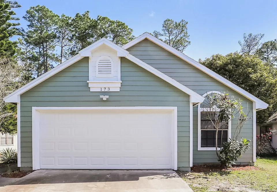 173 Lakeside Cir