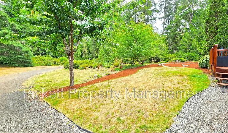 331 Dewatto Rd W — Photo 4