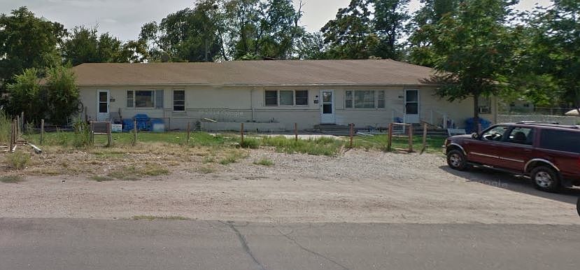 2nd image of 107 W Broadway St