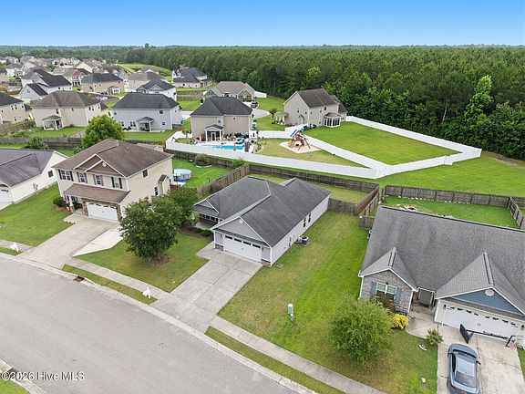 5th image of 381 Sonoma Road