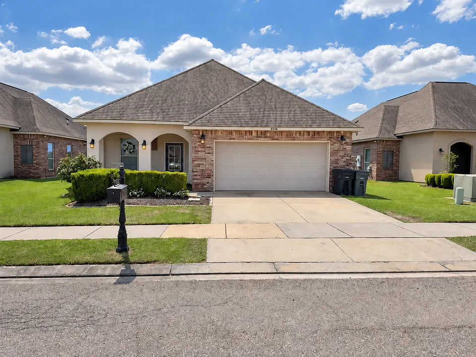 8546 Summer Grove Ave