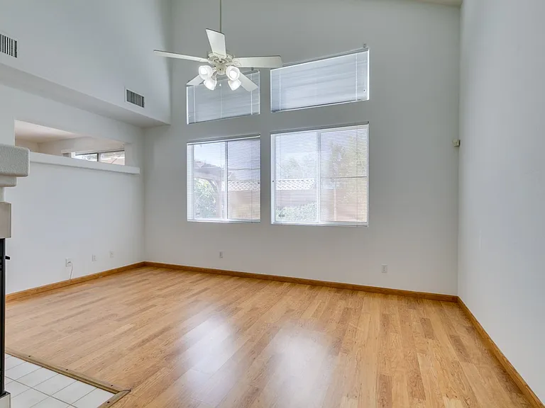 2760 Saigon Dr — Photo 44