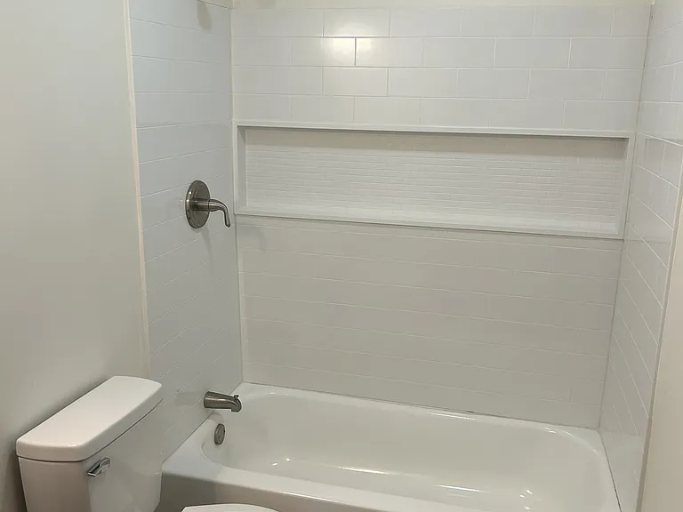 3310 Easton Ave #B — Photo 5