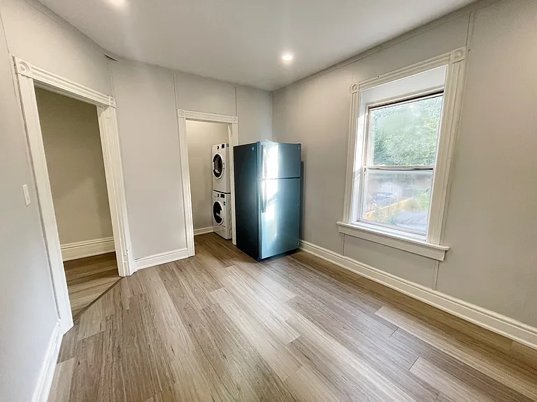 700 Wilson St #2 — Photo 10