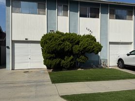 1041 Bennett Ave, Long Beach, CA