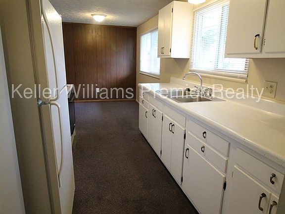 5th image of 7004 Shaulis Dr