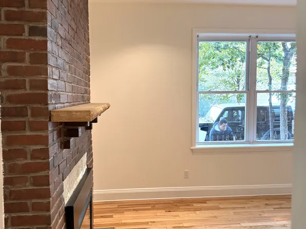 56 Huron Street image 13 of 21