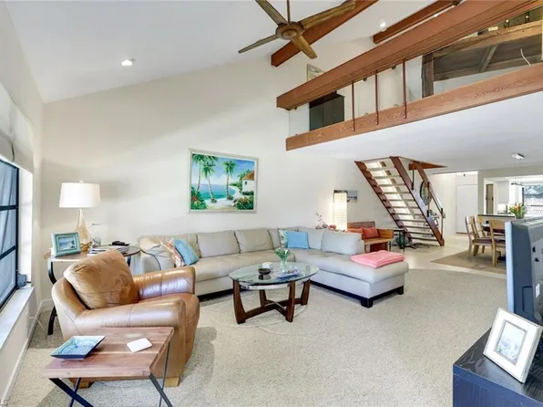 4092 Belair Ln APT 15, Naples, FL 34103