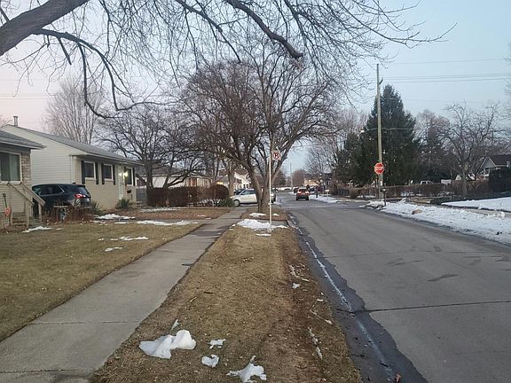5th image of 20540 Stafford St