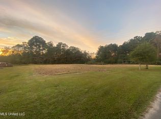 Northview Dr, Moss Pt, MS 39562