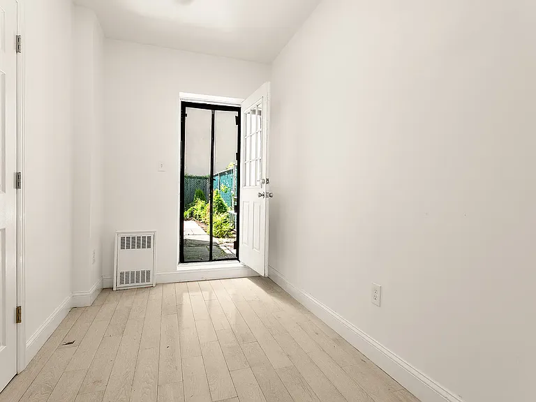216 W 78th St #1E — Photo 9
