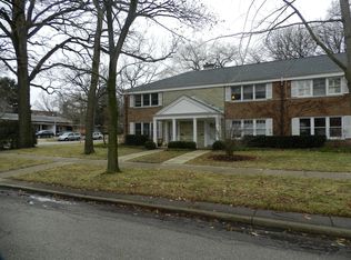 601 4th St, Wilmette, IL 60091