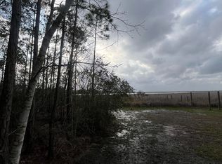 N 1st Ave, Milton, FL 32583