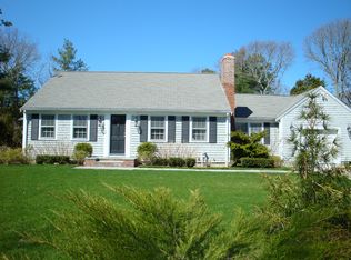 165 Wianno Cir, Osterville, MA 02655