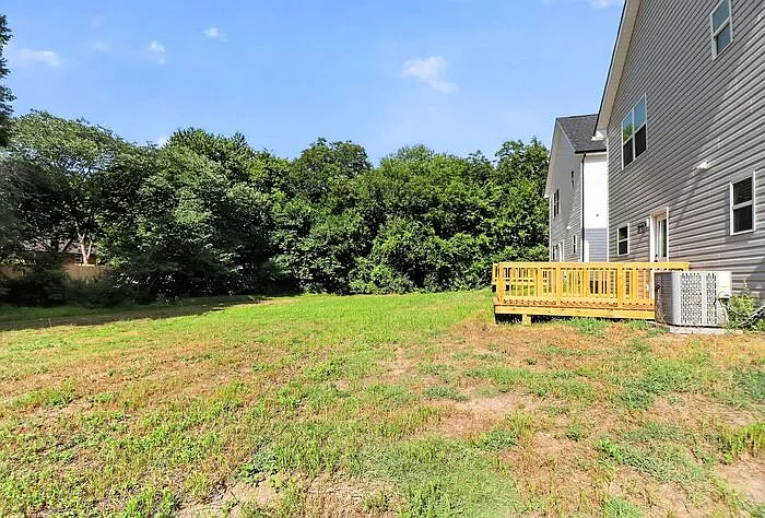 310 E Talleyrand Ave — Photo 28