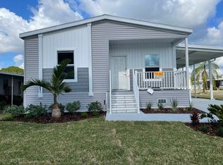 250 Discovery Ln #250, North Fort Myers, FL 33903